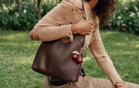 Estilo sin esfuerzo con la bolsa Brooklyn