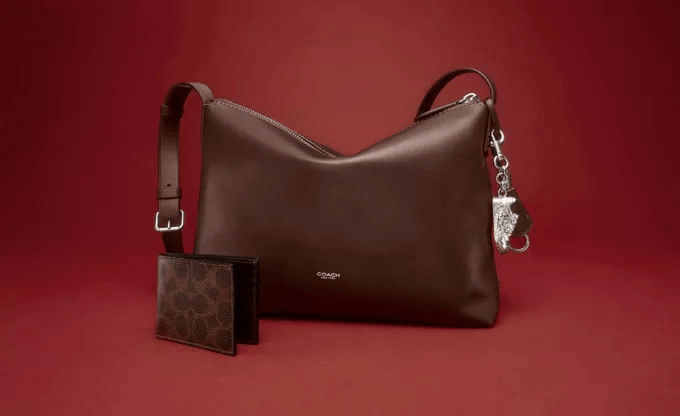 Esta Navidad, sorpréndelo con el estilo inconfundible de Coach