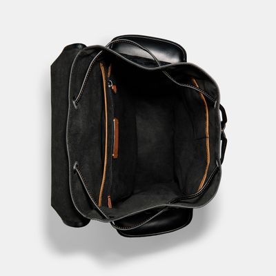 Mochila-Hitch-Textured-Horse-and-Carriage-Coach