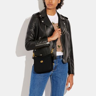 Bolsa-Crossbody-Coach-Chaise-19-Polished-Pebble-Leather-COACH