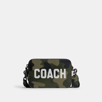 bolsa-crossbody-charter-19-en-camo-con-grafico-coach-CZ007-UEI